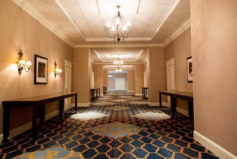 Sheraton Memphis Downtown Hotel Екстер'єр фото